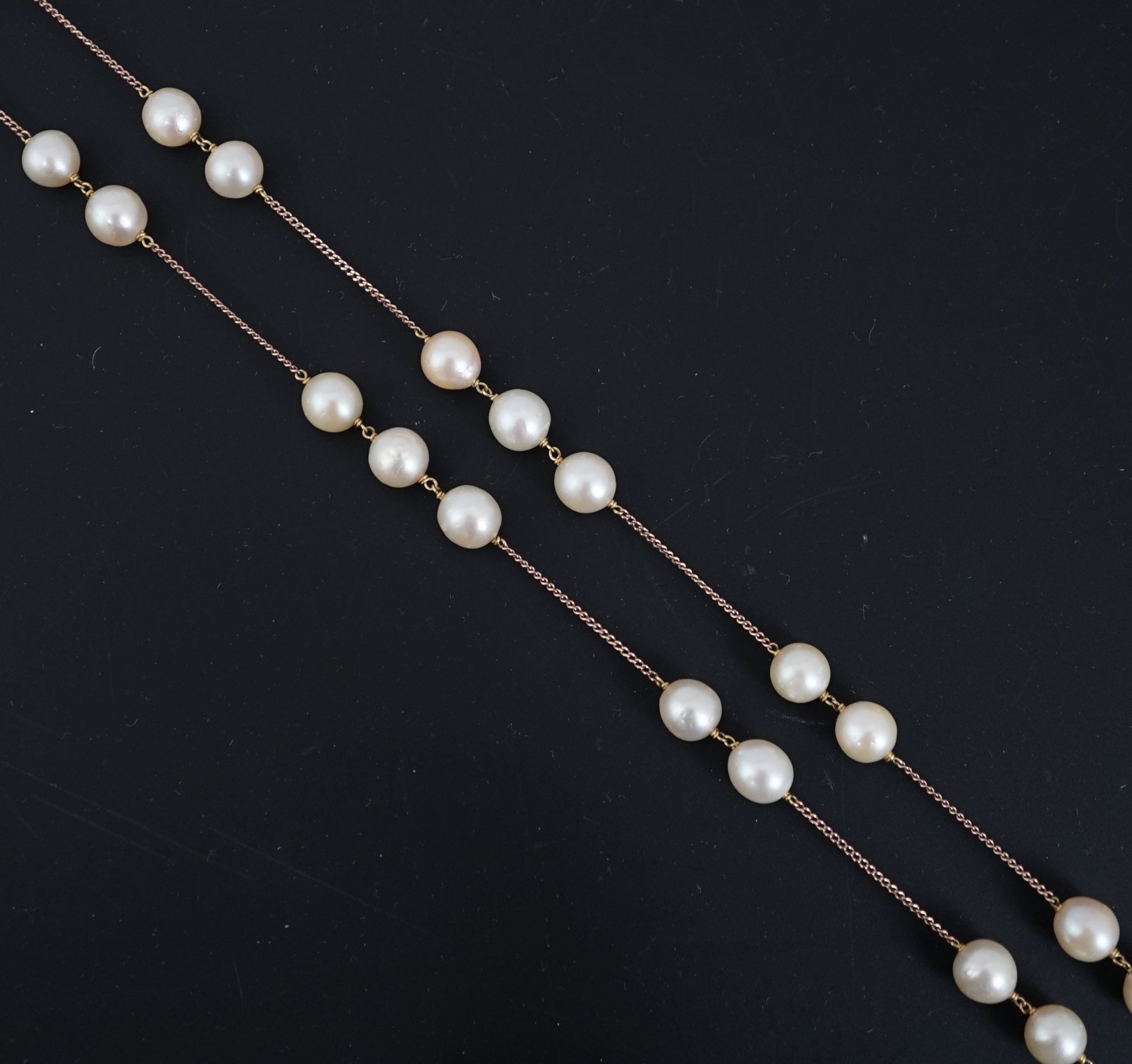 A modern Italian single strand cultured pearl and chain link necklace, with 10kt clasp